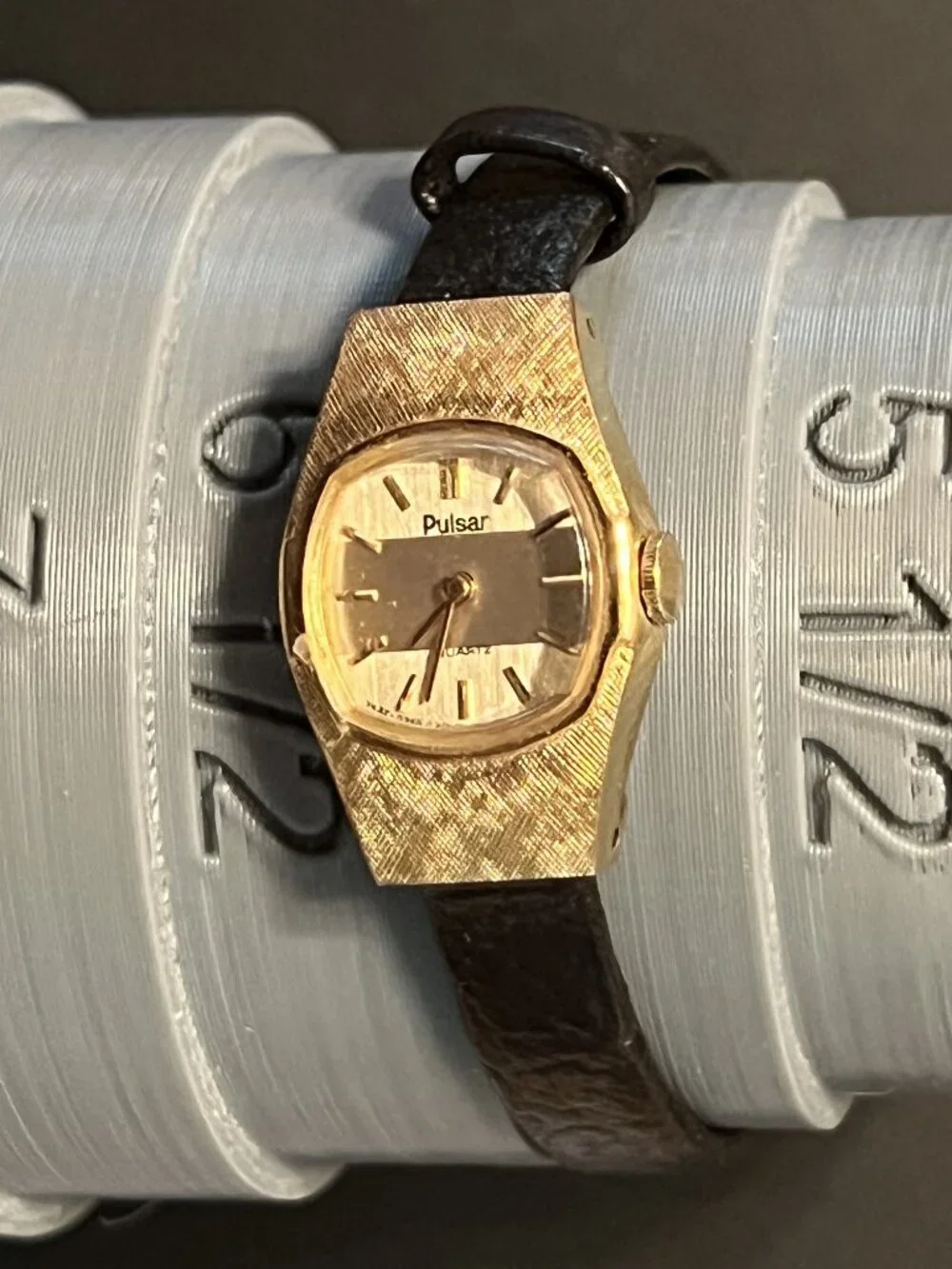 Vintage Pulsar Quartz Women's Gold Tone Watch (413)